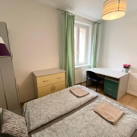Hello Amazing River View 4 Bedrooms & Balcony גדנסק